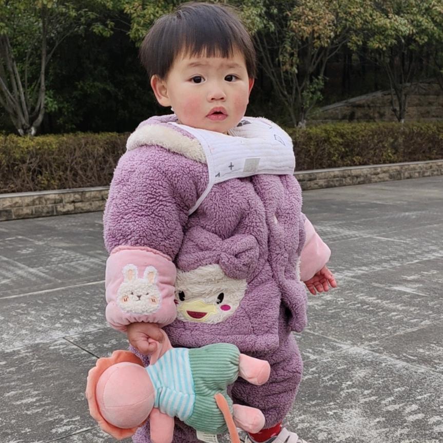 卖核弹的小女孩