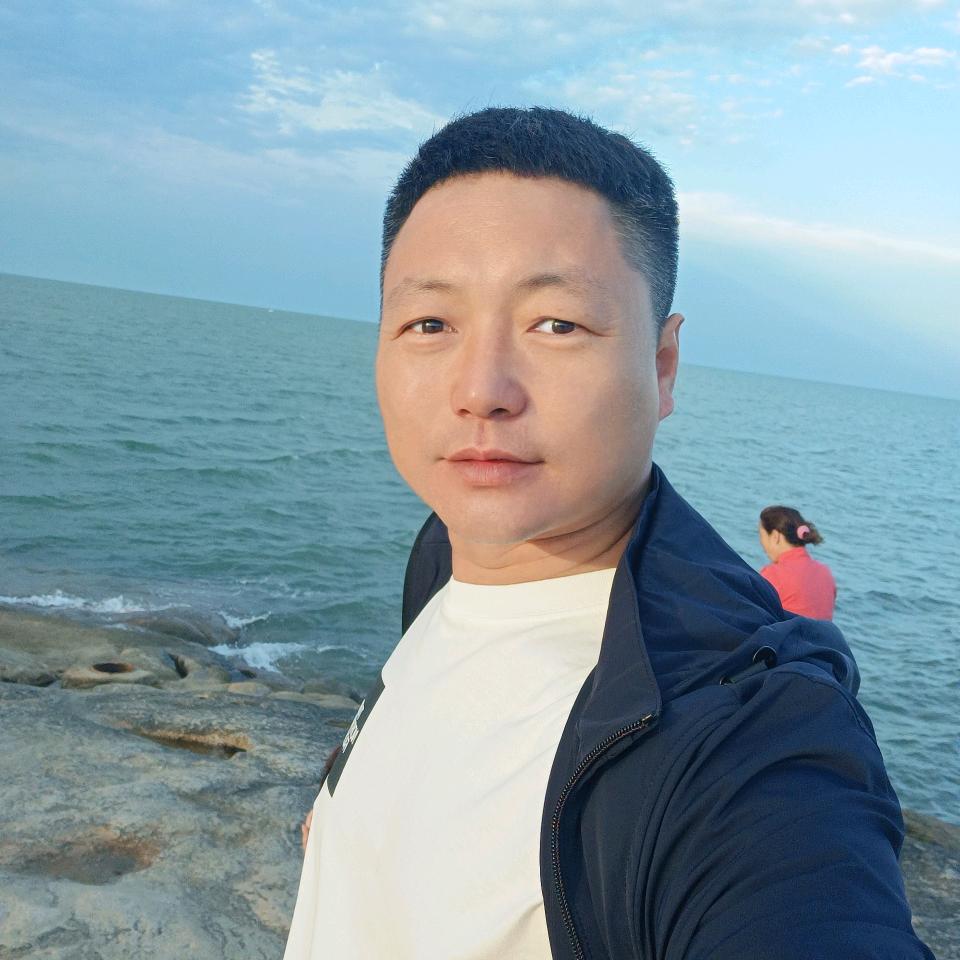 拥抱着我的夜空