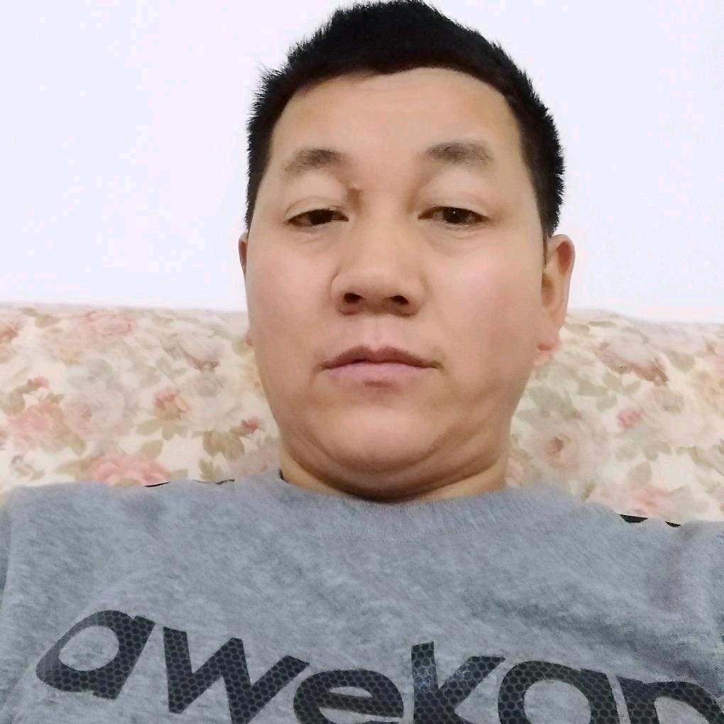 余亮