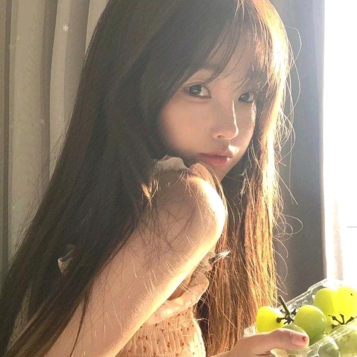 清清.