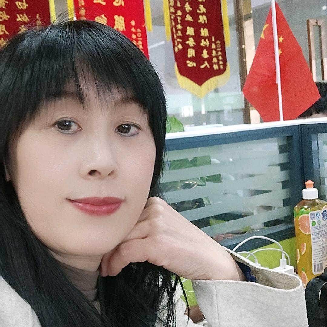 单亲妈妈改行做家政