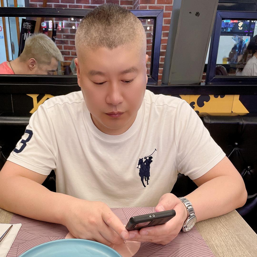 双鸭山江哥汽车销售