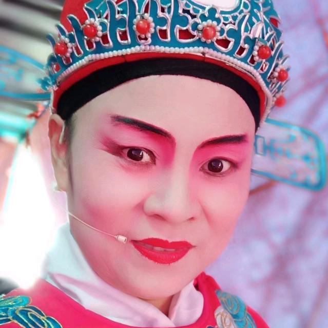伍平香
