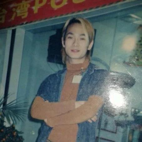 香港负一代龙哥