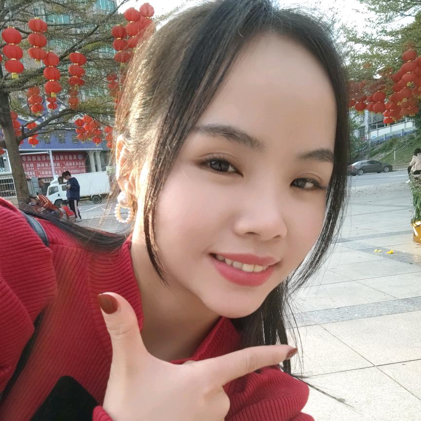 屋顶上的小猫咪🐱