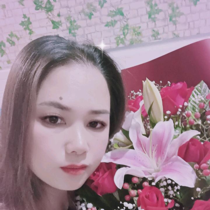 胡璟颜奶奶{拒绝私聊，请勿连赞}