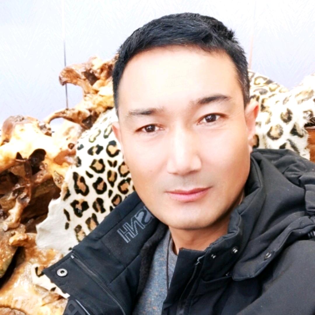 青海 露露哥👉传播玉文化