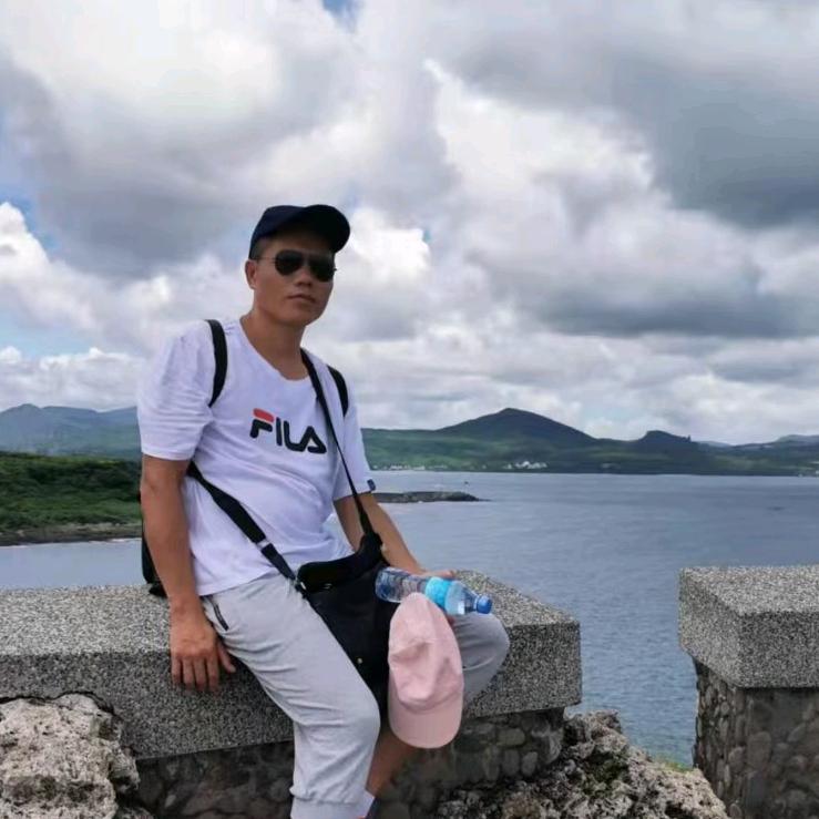 广西合山纯天然彩陶石馆