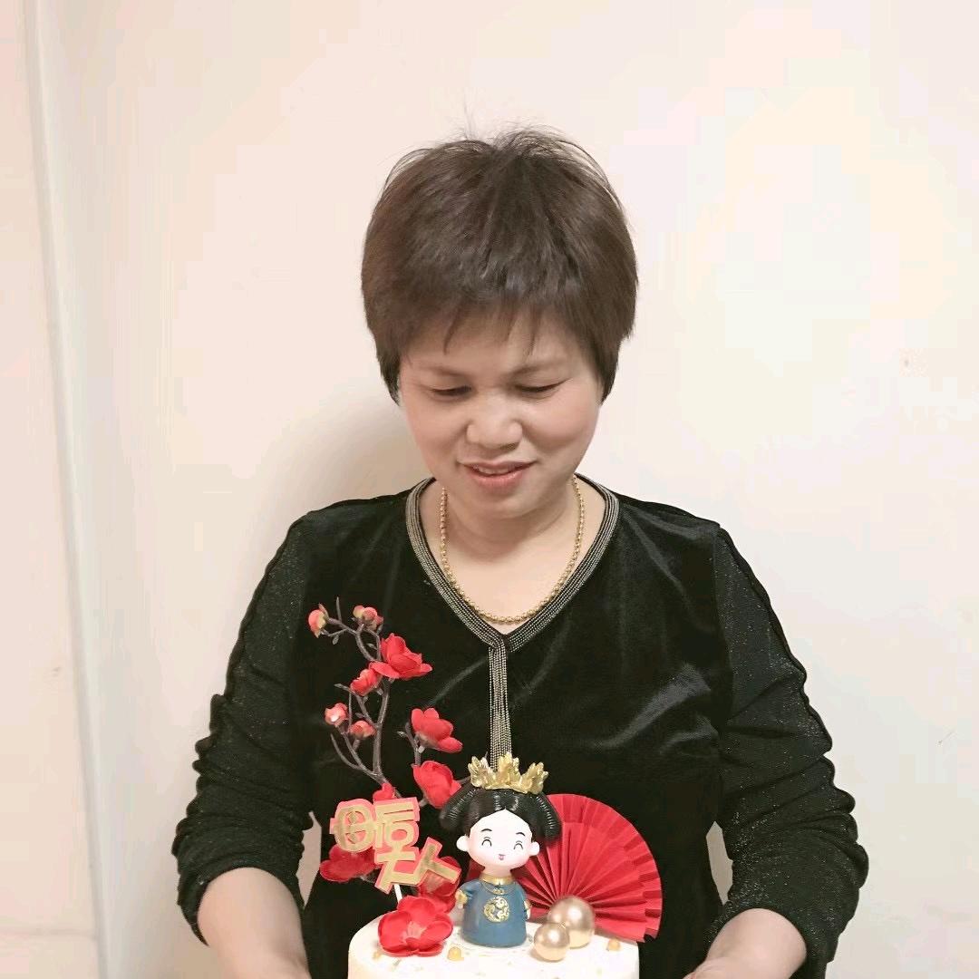 李芳