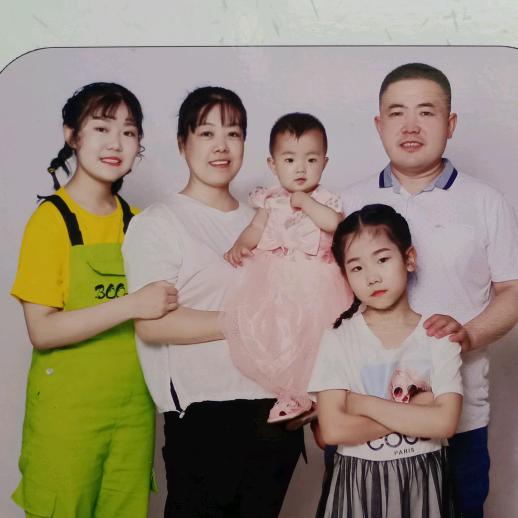 幸福就是家有三千金