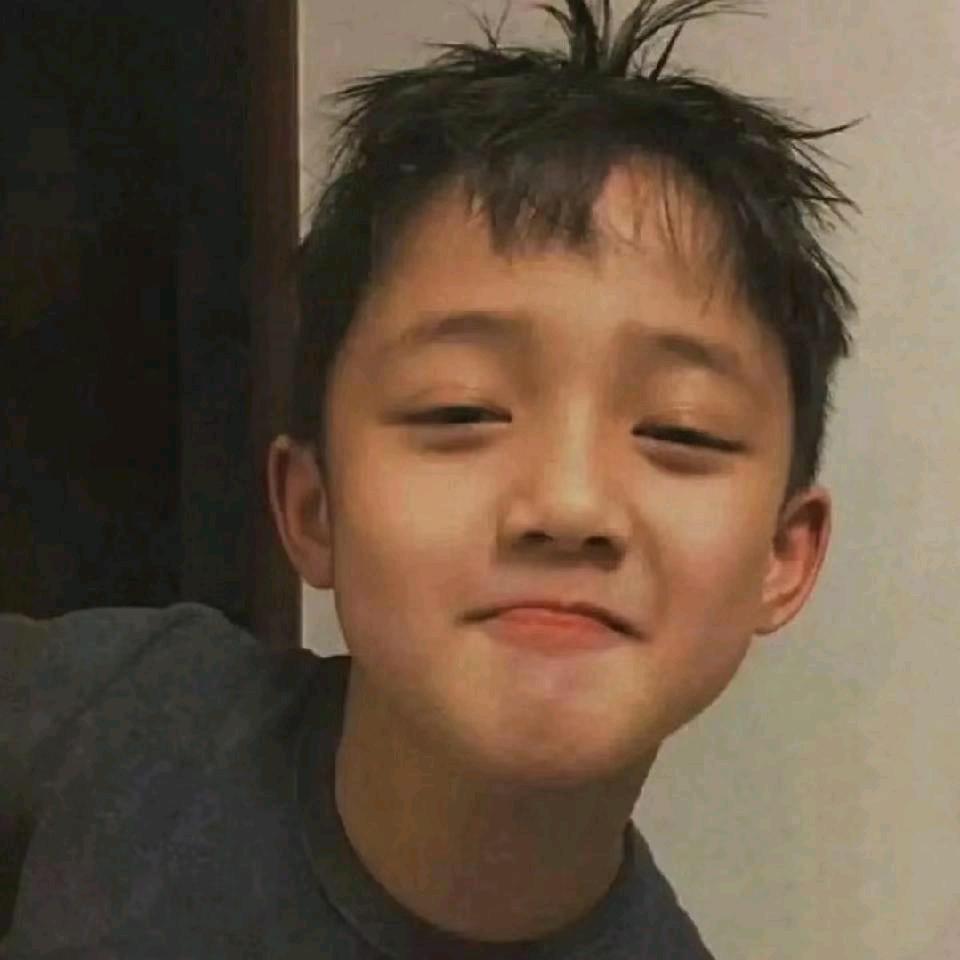 他们朝我扔泥巴