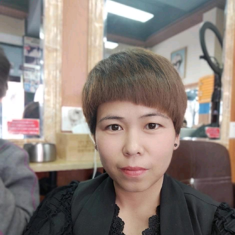 妮妮银