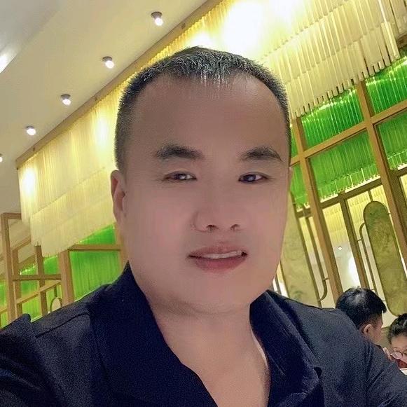 李哥(爱唱歌)
