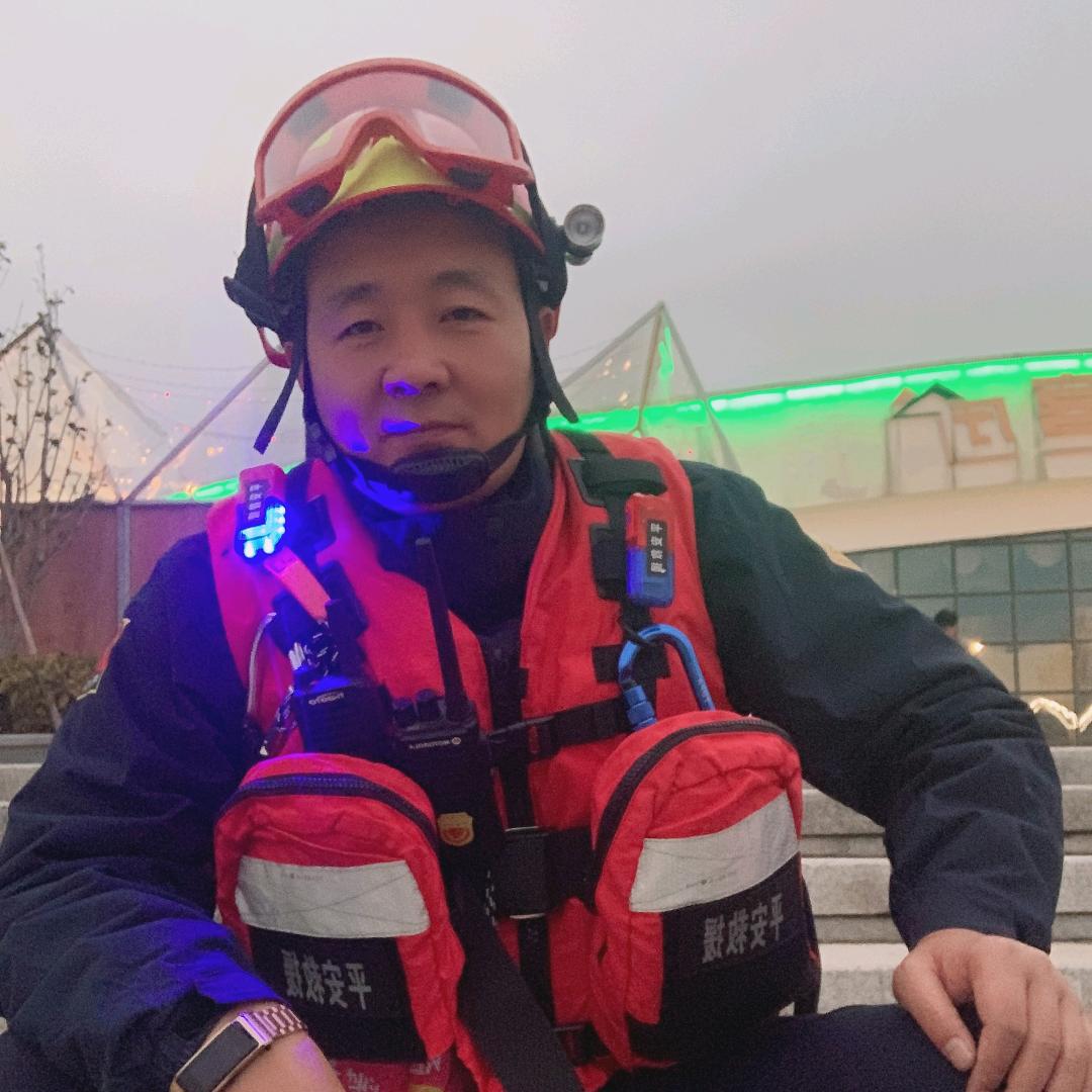 平安救援--李勇