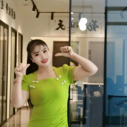 鸿燕演绎，