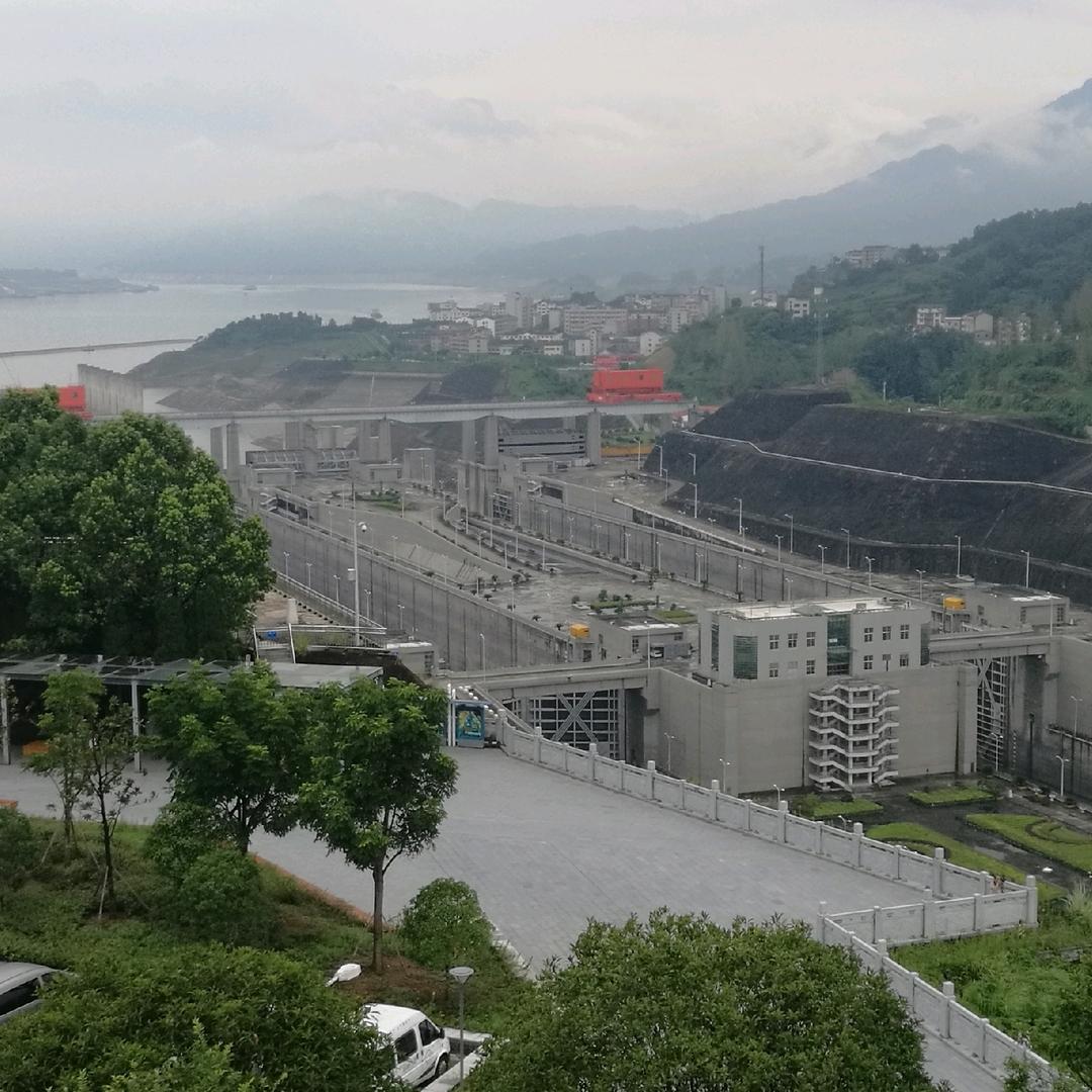 轻风云淡