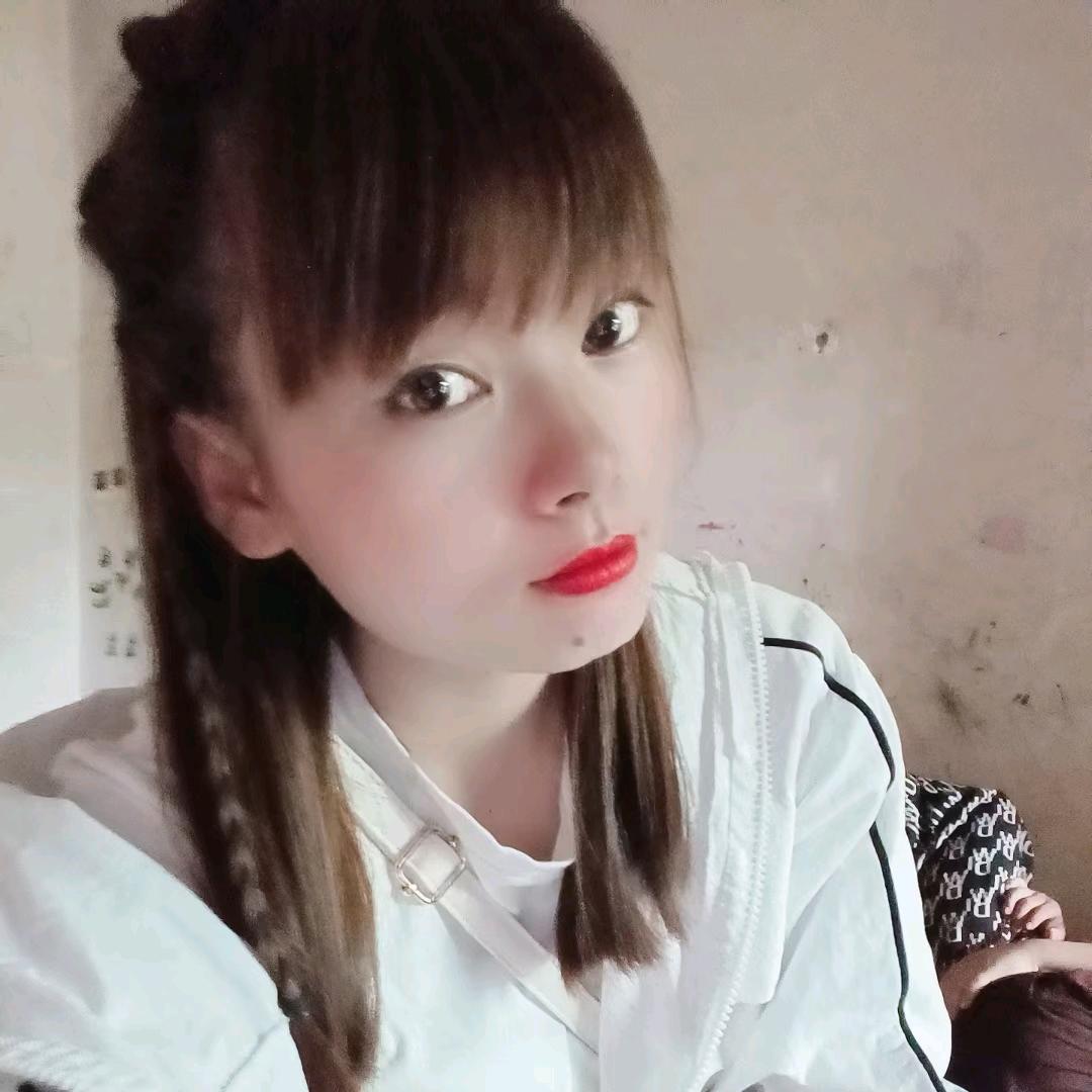 小，朱