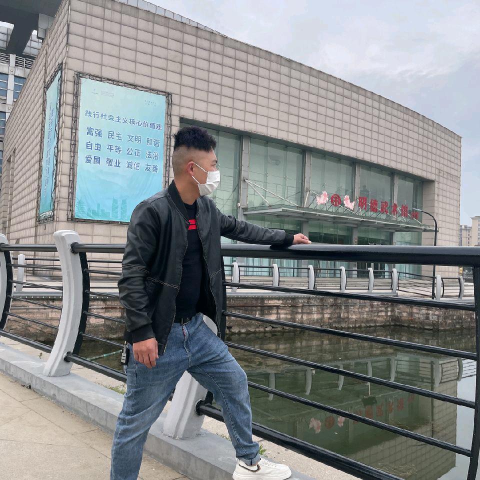 建设宣宣服饰8888兵哥