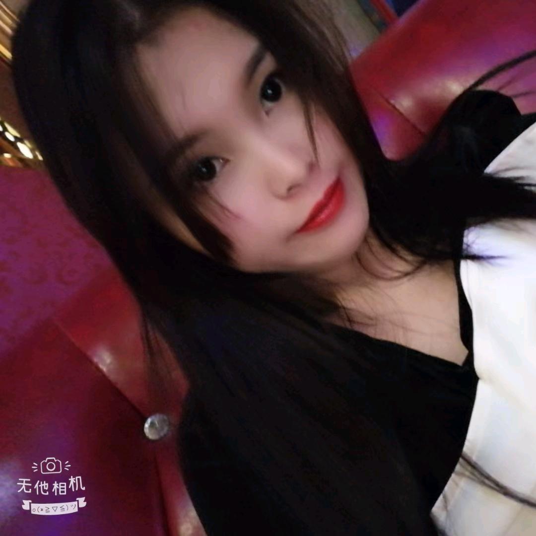 爱吃🍊果酱的星光