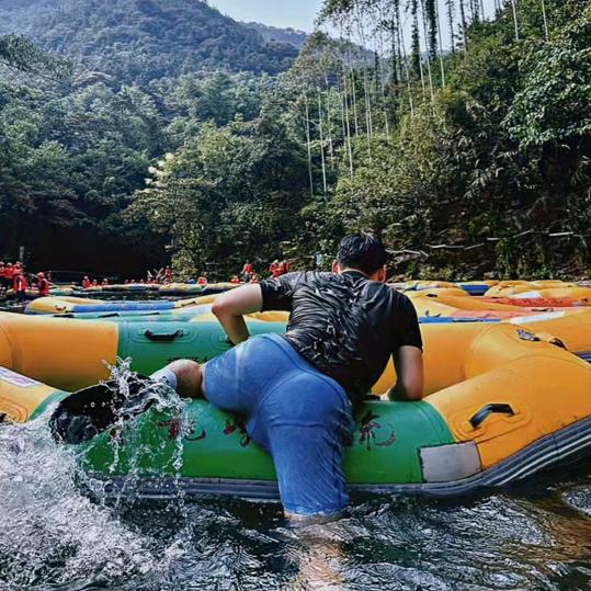坐腿吻唇－－兴🌶