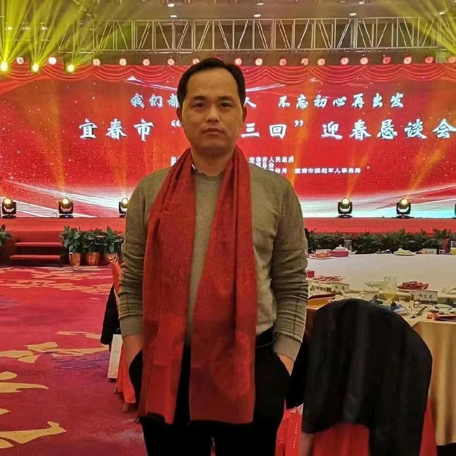 做门窗的帅先生