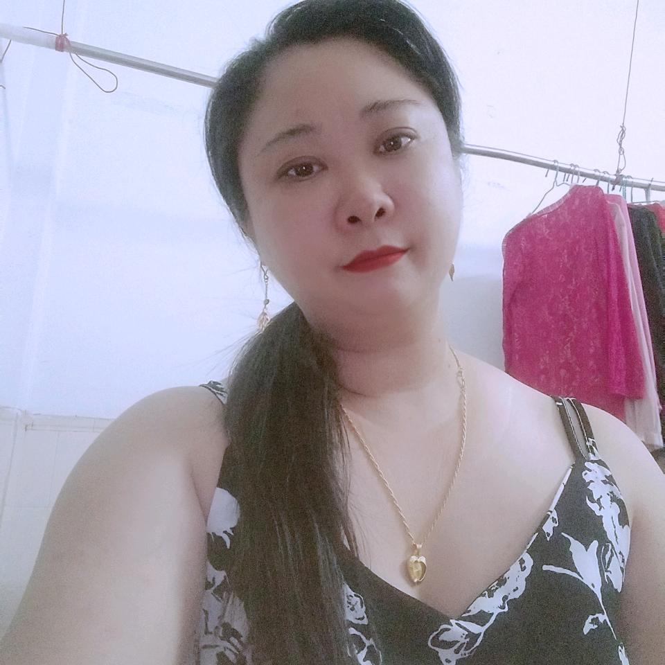 阳光灿烂。