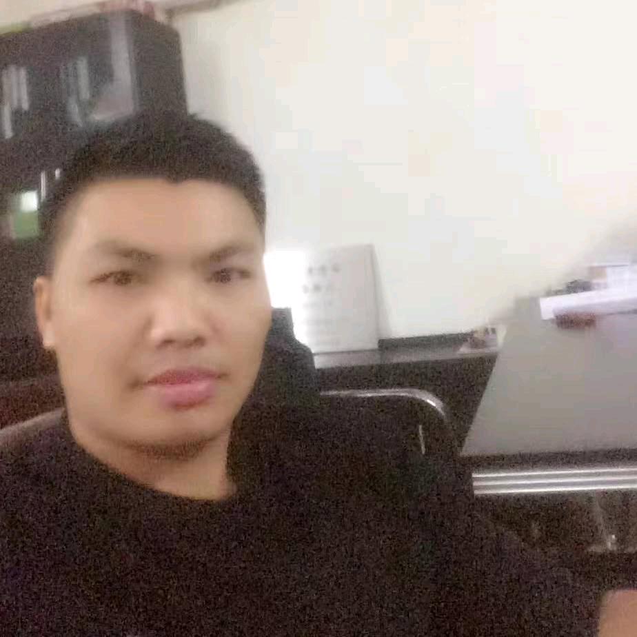 岑健