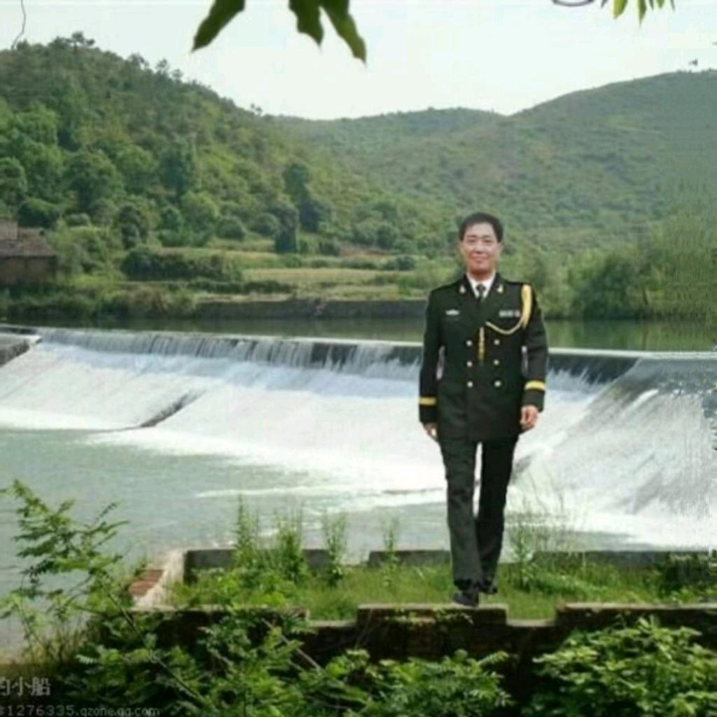 王书全，爱二胡