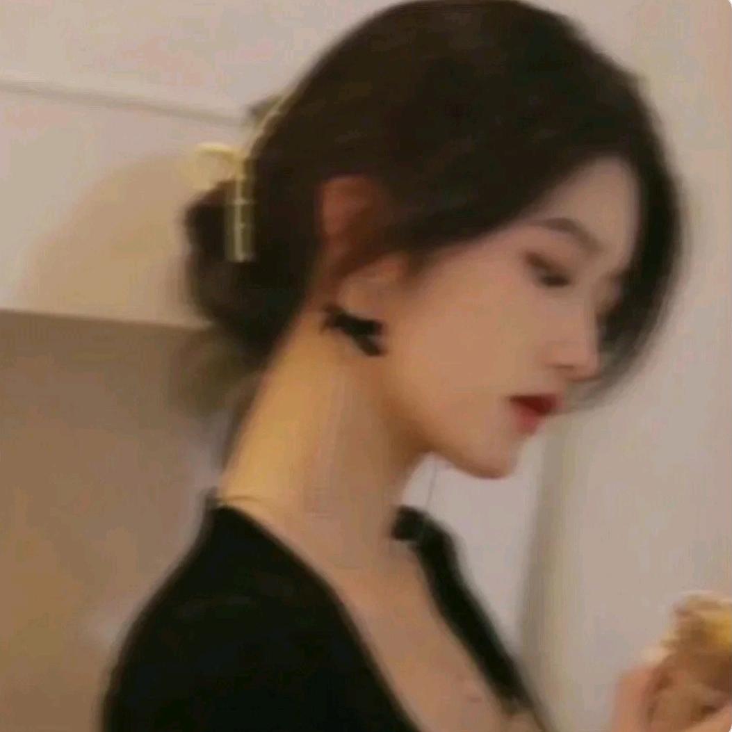 展篙服饰