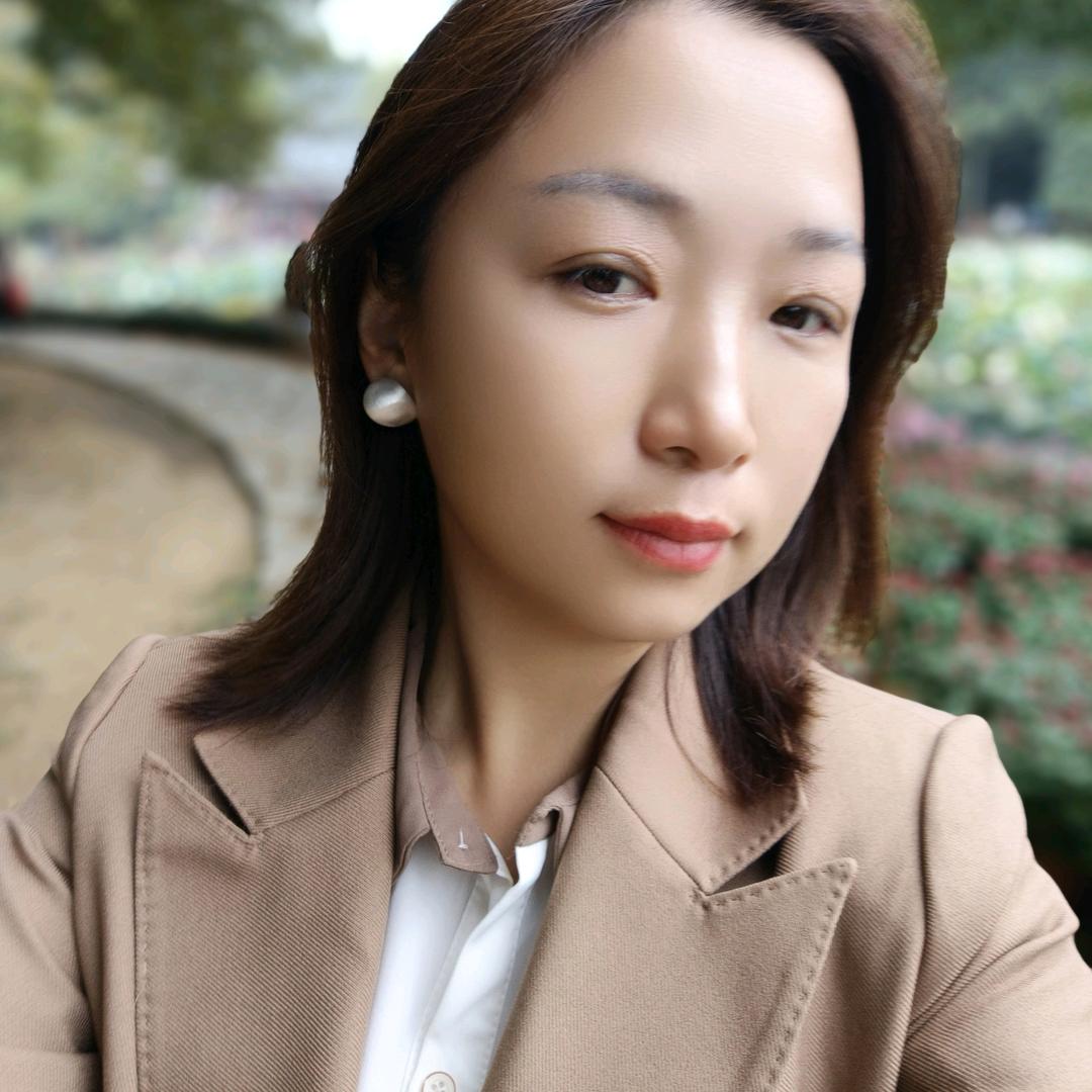 星姐专业钢结构屋顶搭棚