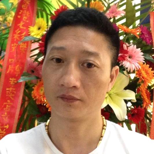 文山《亲家》爱德套装服饰