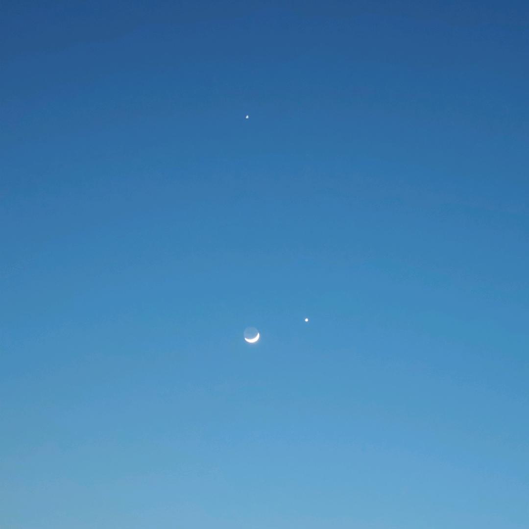 润泽.