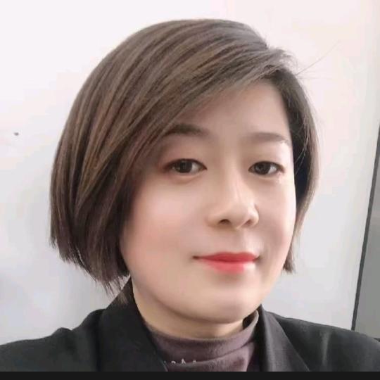 玲玲爱运动