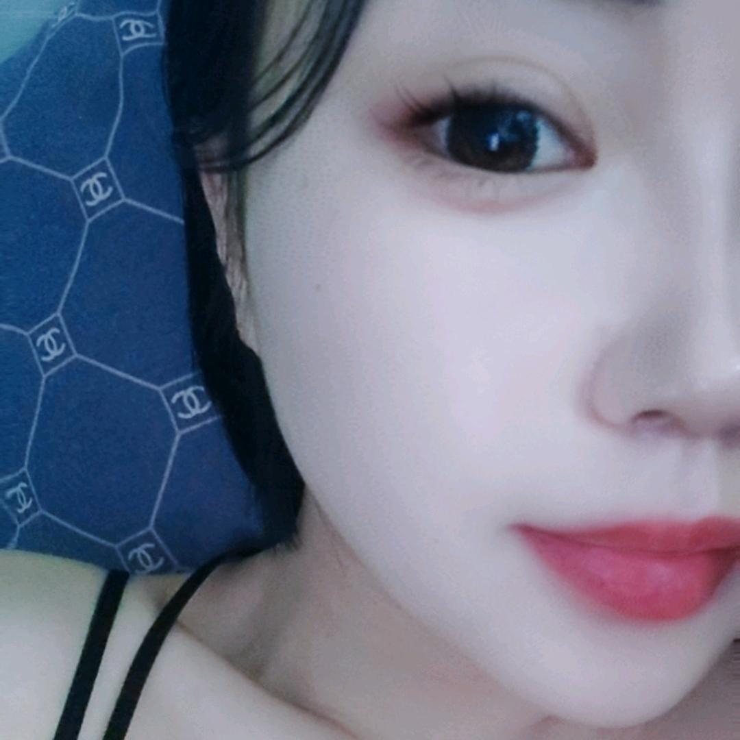 珠宝姐姐，丹妮(草草)