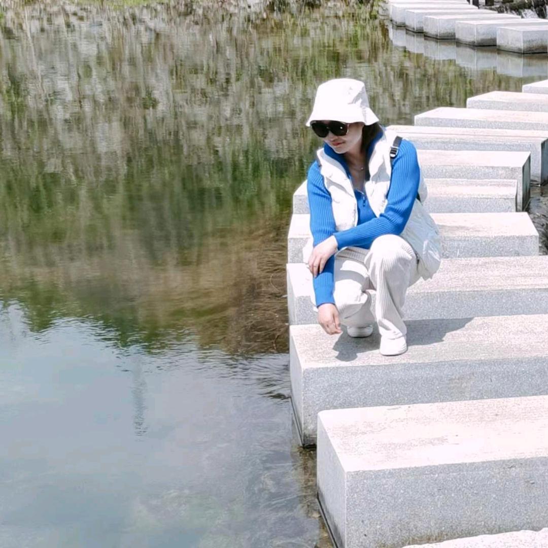 你若微笑😊便是晴天！