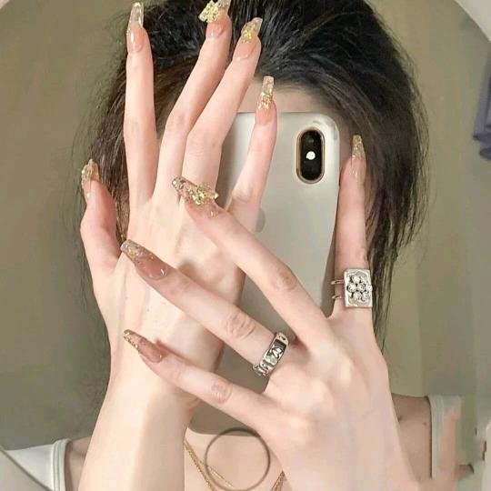 @化妆师  _娟子（新娘跟妆）