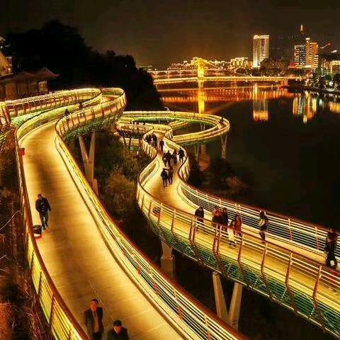 天天开心🍎．．