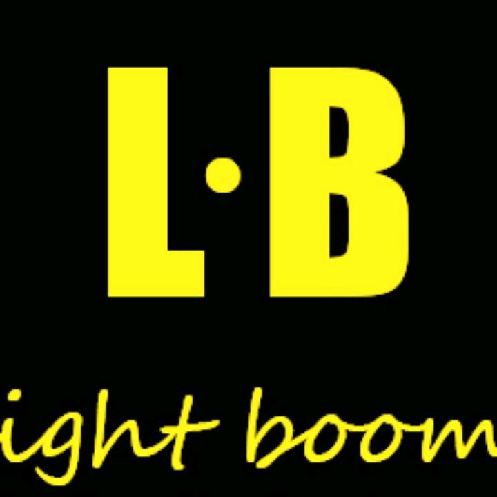 Light Boom