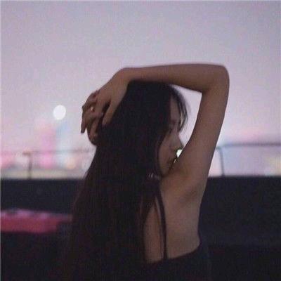 婷  婷