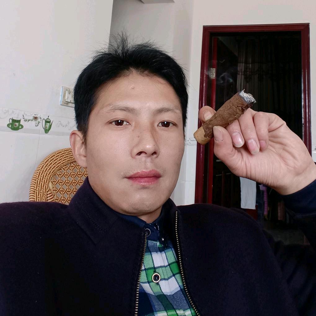 雲飛：（💕）如净水