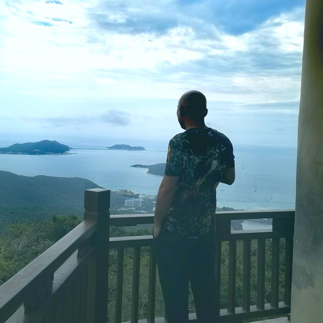 TIR乐泰国际物流车队