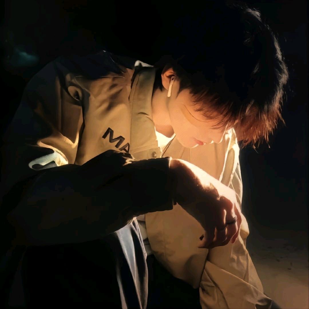 月栖白
