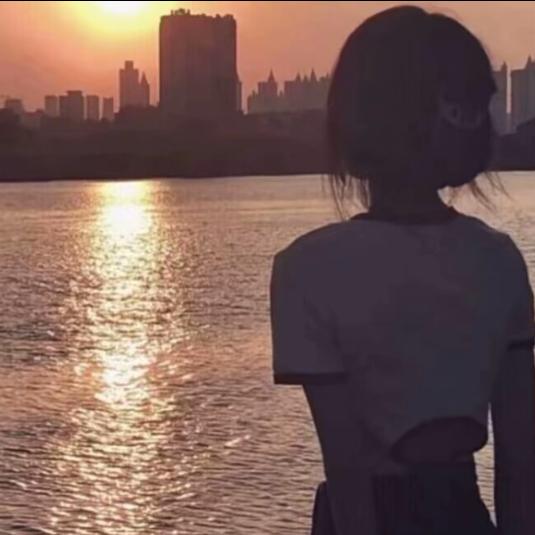 余鑫欣头像