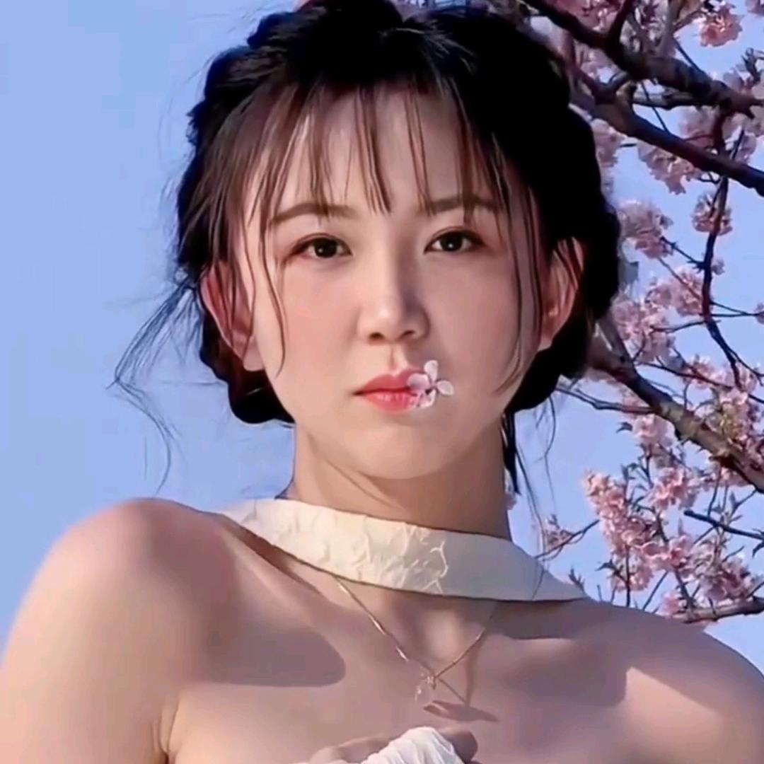 瘦骨嶙嶙的明明头像