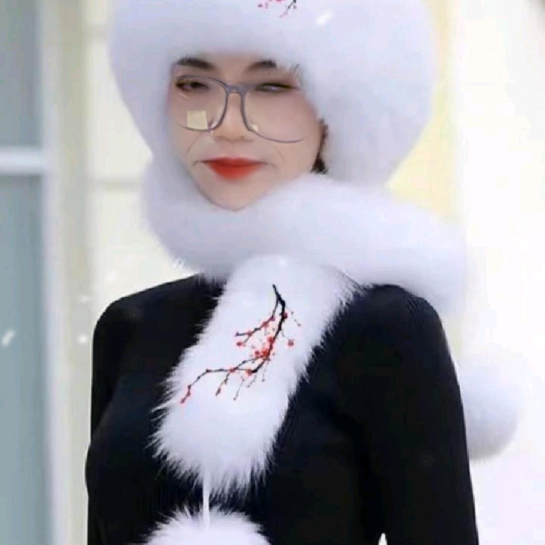 温柔打开抖音。