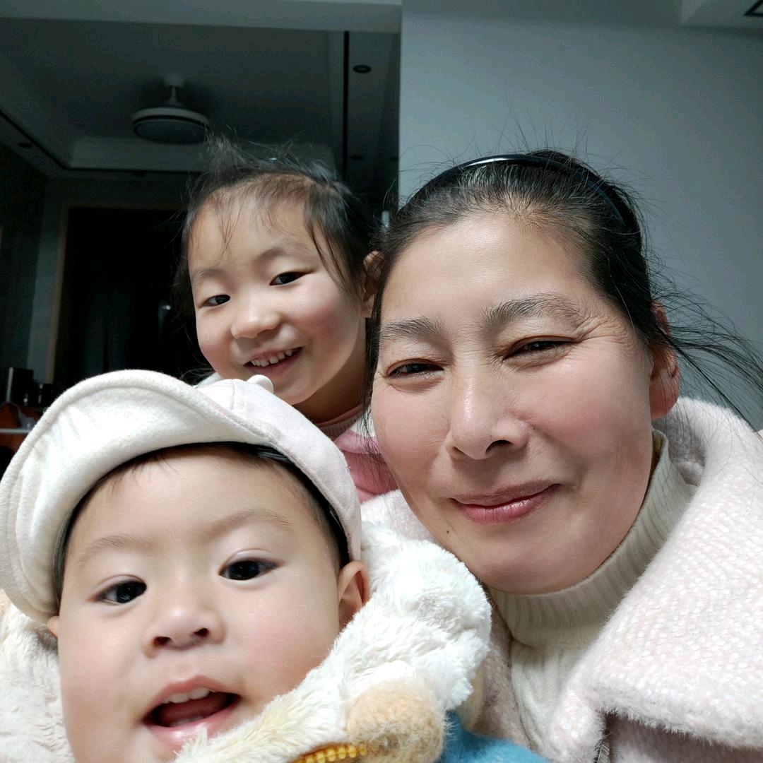 魏文杰的奶奶