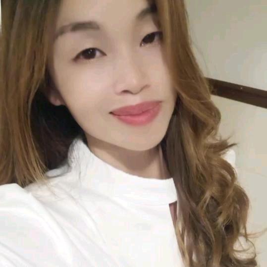红唇