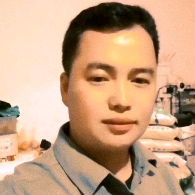 卢 哥