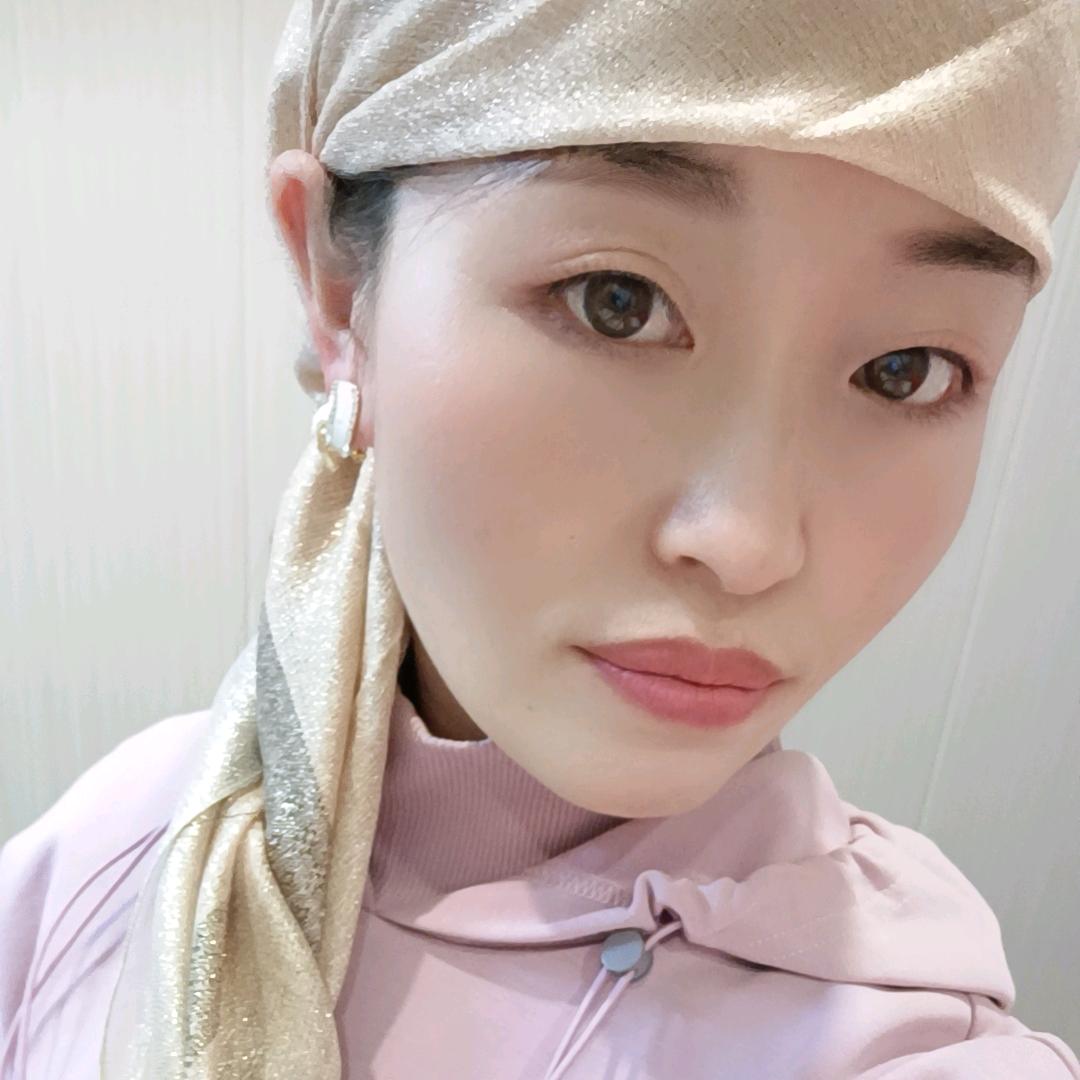 贺兰山下俏俏姐