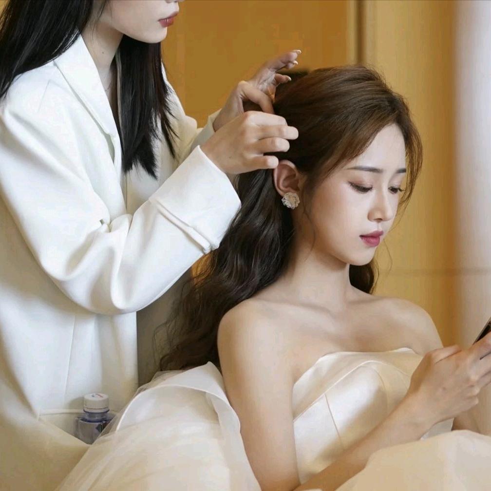 贵阳化妆师兰兰